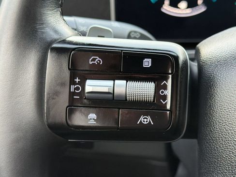 Used 2025 Hyundai Santa Fe SEL AWD/4WD image 18