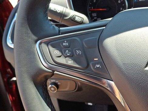 Used 2023 Chevrolet Equinox LT FWD image 20