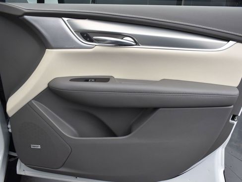 Certified 2023 Cadillac XT5 Premium Luxury image 33