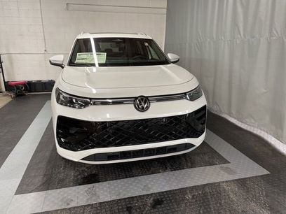 New 2026 Volkswagen Tiguan SEL R-Line