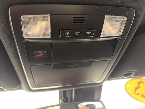 Used 2023 Toyota Tacoma TRD Sport w/ Technology Package image 29