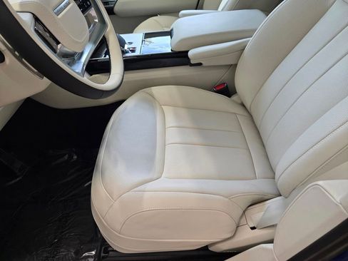 New 2025 Land Rover Range Rover SE AWD/4WD image 44
