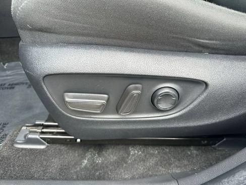 Used 2023 Toyota RAV4 XLE AWD/4WD image 28