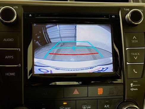 Certified 2016 Toyota Camry LE image 15