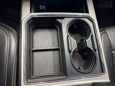 Used 2020 Ford F350 Lariat image 31