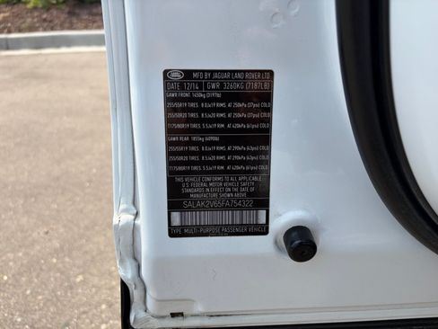 Used 2015 Land Rover LR4 HSE LUX AWD/4WD image 25