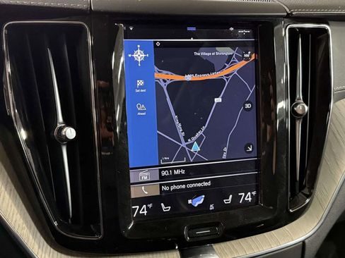 Used 2021 Volvo XC60 T5 Inscription w/ Climate Package image 6