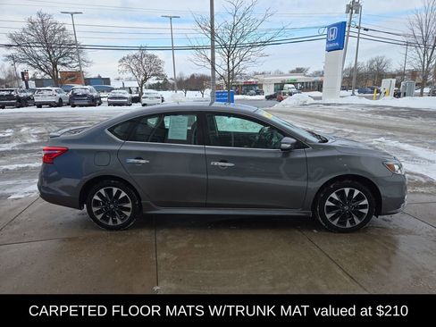 Used 2019 Nissan Sentra SR image 2