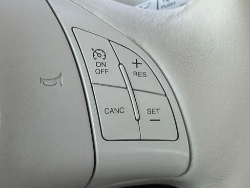 Used 2018 FIAT 500 Pop image 26