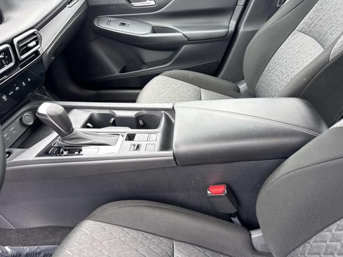 Certified 2026 Nissan Sentra SV w/ Floor Mat Package FWD image 21
