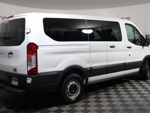 Used 2016 Ford Transit 150 XL image 9
