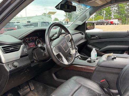 Used 2016 GMC Yukon SLT w/ Open Road Package RWD image 5