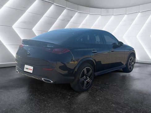 Used 2025 Mercedes-Benz GLC 300 4MATIC image 4