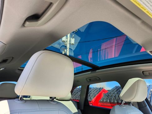 Used 2025 Audi Q5 Premium Plus w/ Premium Plus image 15