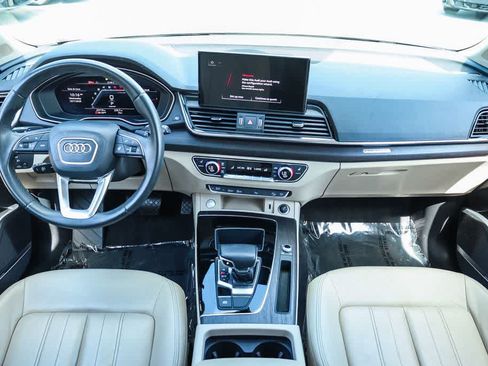 Used 2023 Audi Q5 2.0T Premium Plus w/ Premium Plus Package AWD/4WD image 12