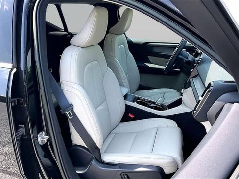 Used 2022 Volvo XC40 T5 Inscription w/ Advanced Package AWD/4WD image 15
