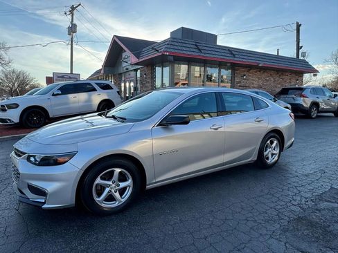 Used 2017 Chevrolet Malibu LS w/ LPO, Convenience Package 2 image 7