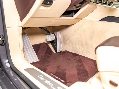 Used 2016 Porsche Panamera Turbo S image 38