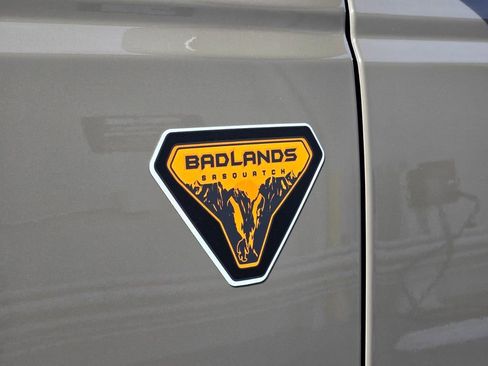 New 2026 Ford Bronco Badlands image 7