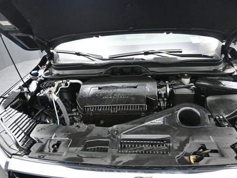 Used 2023 Honda Pilot Touring image 13