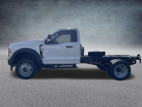 New 2026 Ford F550 4x4 Regular Cab Super Duty image 2