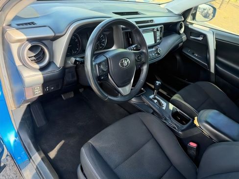 Used 2018 Toyota RAV4 XLE w/ Protection Package FWD image 13