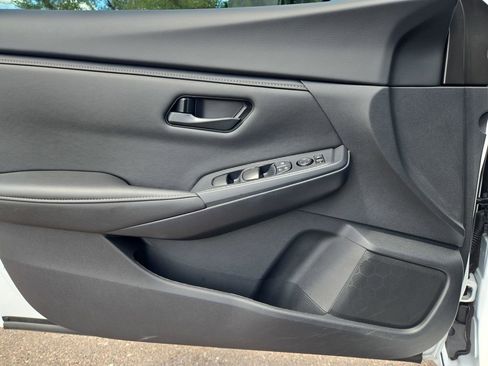 Used 2025 Nissan Sentra S FWD image 26
