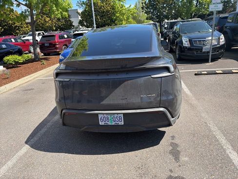 Used 2026 Tesla Model Y Long Range AWD/4WD image 4