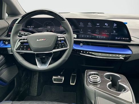 New 2026 Cadillac Optiq V AWD/4WD image 2