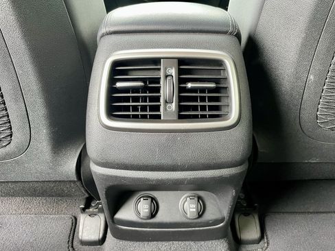 Used 2019 Kia Sorento AWD V6 image 25