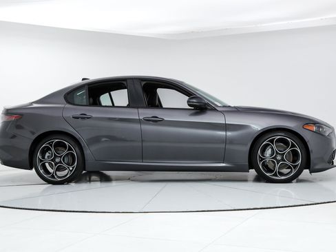New 2025 Alfa Romeo Giulia w/ Driving Assist Package RWD image 6