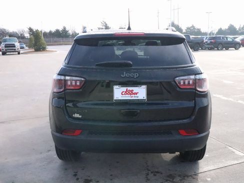 New 2026 Jeep Compass Latitude image 21