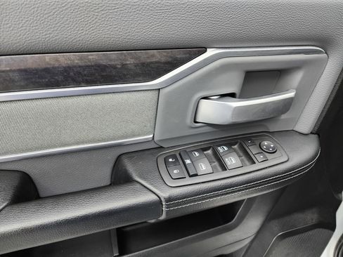 Used 2022 RAM 2500 Big Horn w/ Cold Weather Group image 42