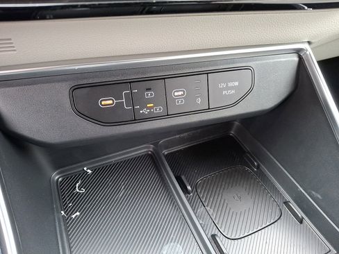 New 2026 Kia Carnival EX image 22