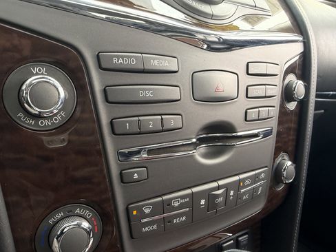 Used 2020 Nissan Armada SL w/ Premium Package image 44