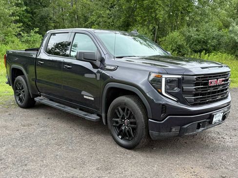 Used 2025 GMC Sierra 1500 Elevation image 3