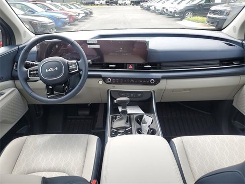 New 2026 Kia Carnival SX image 15