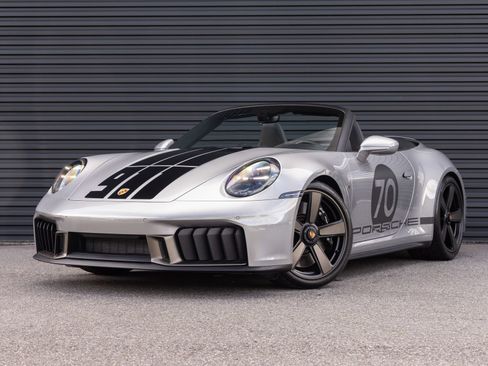 Used 2026 Porsche 911 Carrera GTS RWD image 1