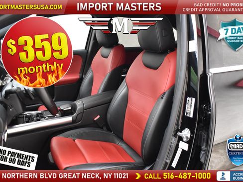 Used 2021 Mercedes-Benz GLA 250 4MATIC w/ AMG Line Exterior image 1