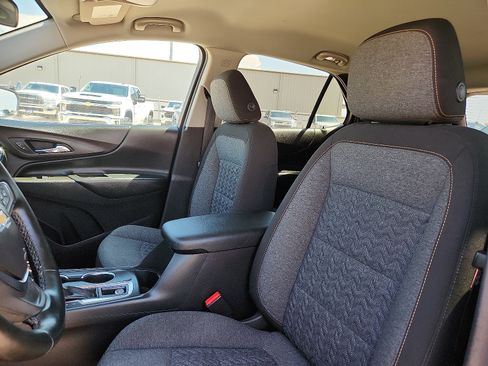Used 2024 Chevrolet Equinox LT FWD image 12
