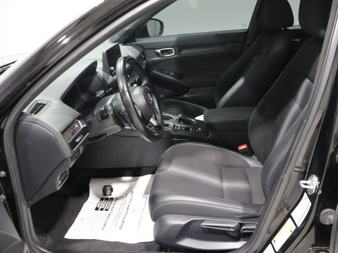 Used 2023 Honda Civic Sport image 10