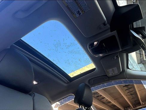 Certified 2025 Subaru Legacy Limited image 12