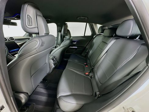 Used 2024 Mercedes-Benz GLC 300 image 25