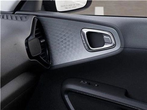 New 2025 Kia Soul S image 52