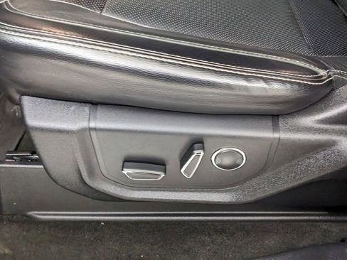 Used 2017 Ford F350 Lariat w/ Chrome Package image 27