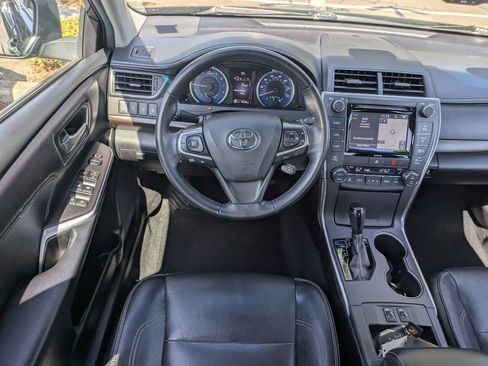 Used 2017 Toyota Camry XLE image 14