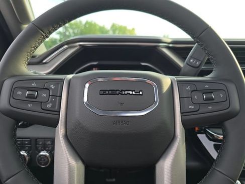 New 2026 GMC Sierra 2500 Denali w/ Denali Reserve Package AWD/4WD image 27