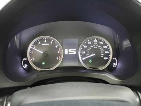 Used 2015 Lexus IS 250 AWD w/ Navigation System Package image 32