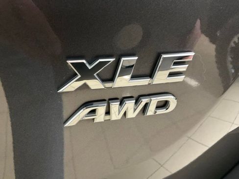 Used 2015 Toyota RAV4 XLE AWD/4WD image 22