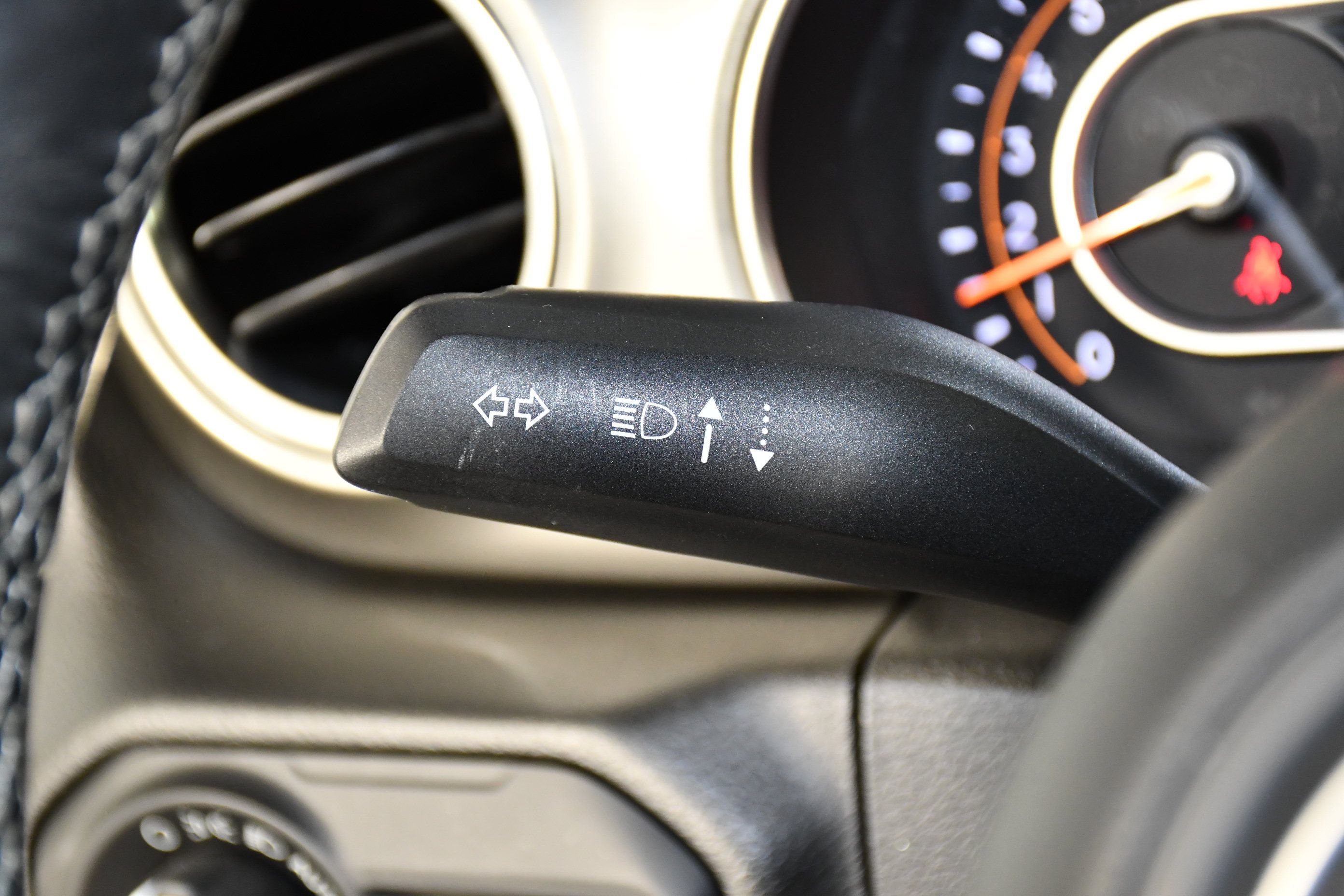 Used 2018 Jeep Wrangler Unlimited Sahara AWD/4WD image 23